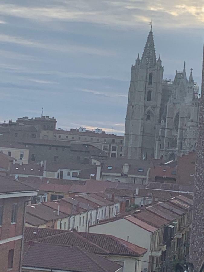 Apartamento vistas catedral León Exterior foto